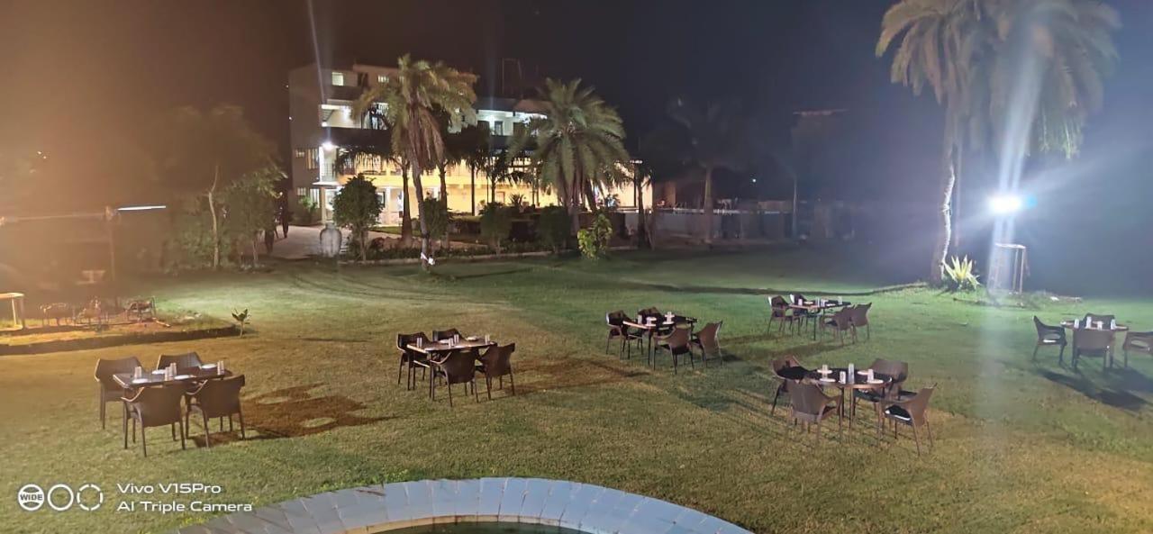 Hotel Silent Daman Kültér fotó